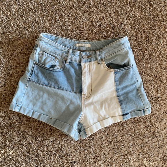 PacSun Pants - Quilted pacsun mom shorts